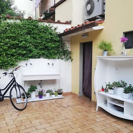 Flower Garden Apartment Vicino Al Centro Firenze Eksteriør billede